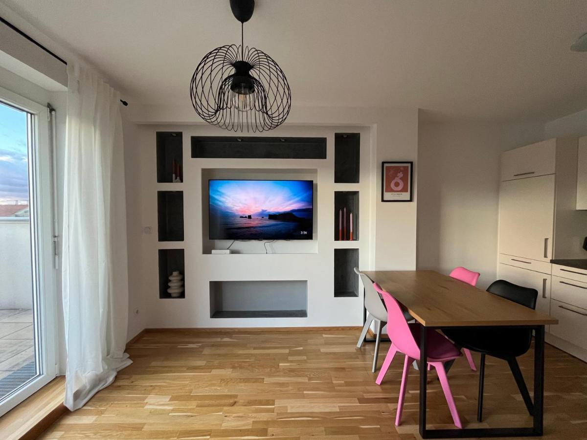 Penthouse Near Central Station With Free Parking Wien Ngoại thất bức ảnh